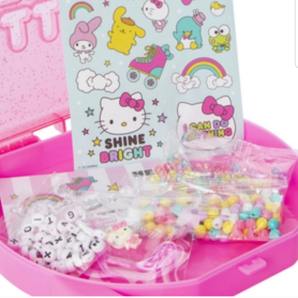 Hello Kitty Jewelry Making Kit & Case Pink - Picture 5 of 6